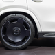 Illustration for article titled The 2021 Mercedes-AMG GLS 63 Is A 603 Horsepow—Oh My God, Look At Those Wheels